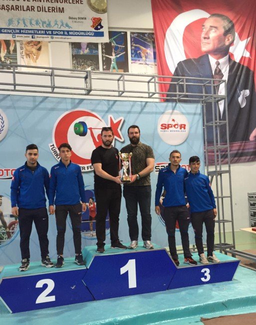 BURSA-YILDIRIMLI HALTERCİLERDEN TÜRKİYE 3.LÜĞÜ