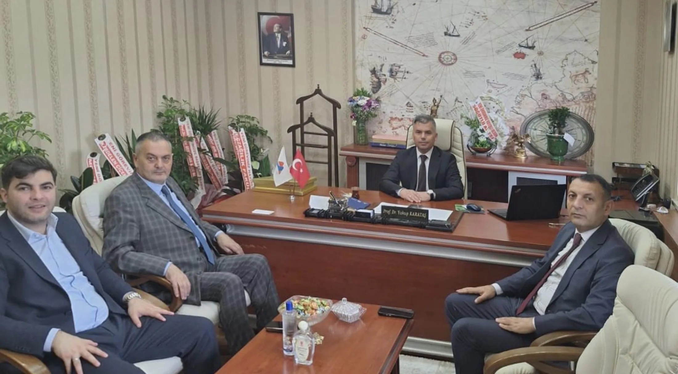 AİÇÜ Rektör Yardımcısı Prof. Dr. Yakup Karataş’a Hayırlı Olsun Ziyareti: Ağrı’nın Tarihi ve Kültürel Yapısı Konuşuldu